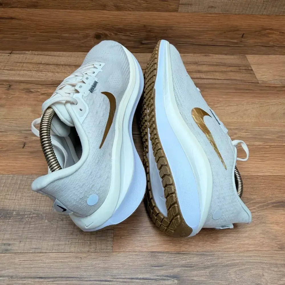 Nike Vomero 17 'Phantom Women's Size 9.5 white  Gold' FB8502-006